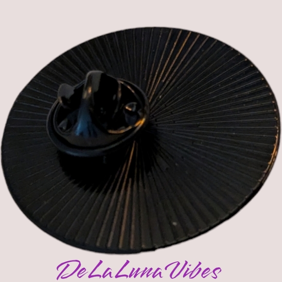 3/$12 🐾 New Enamel Pin "Stay Pawsitve" 🐾Animal Lovers Unite! 🐾 - Picture 2 of 3